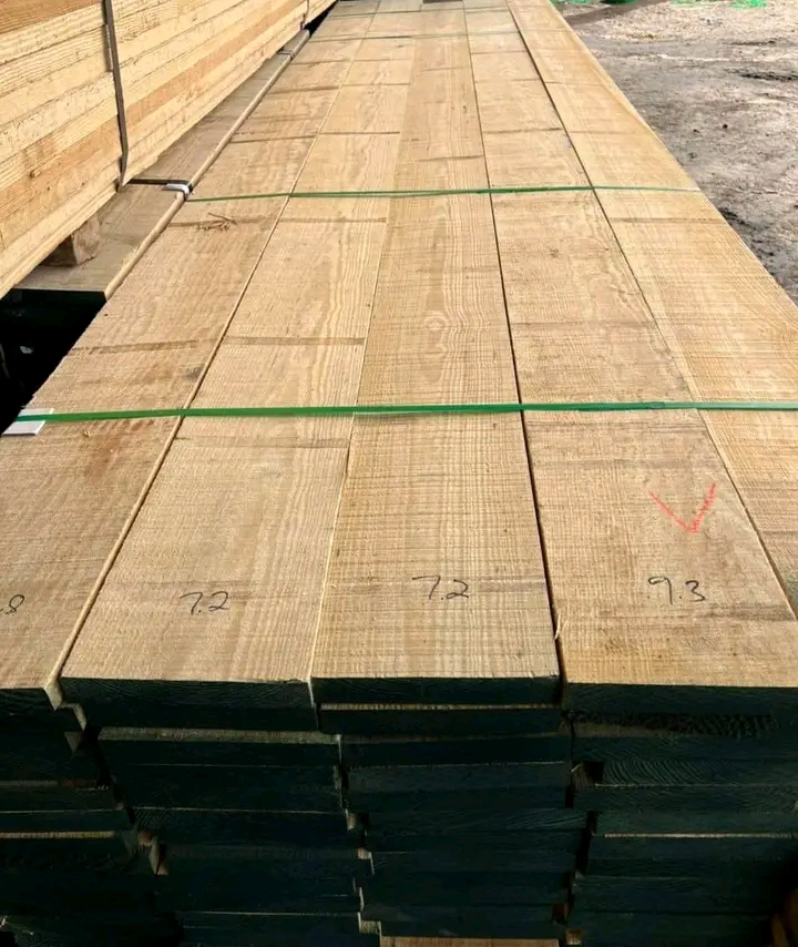 Raw Pine wood