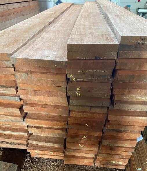 Red Meranti plank